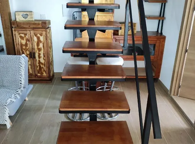 Loft De Lujo Calle De Marines * دينايا