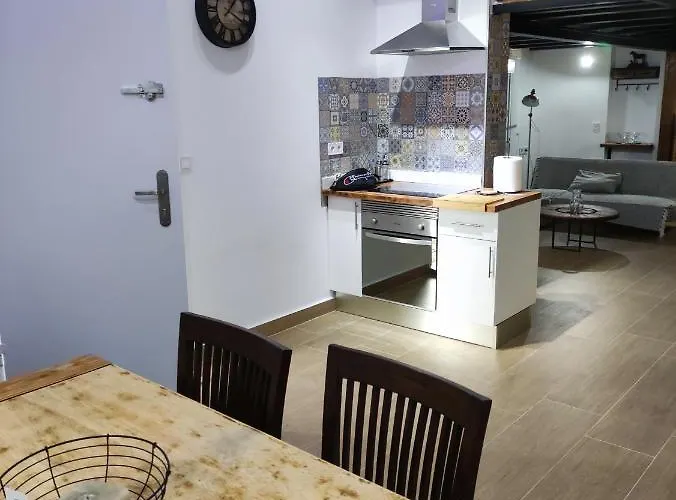 Loft De Lujo Calle De Marines دينايا